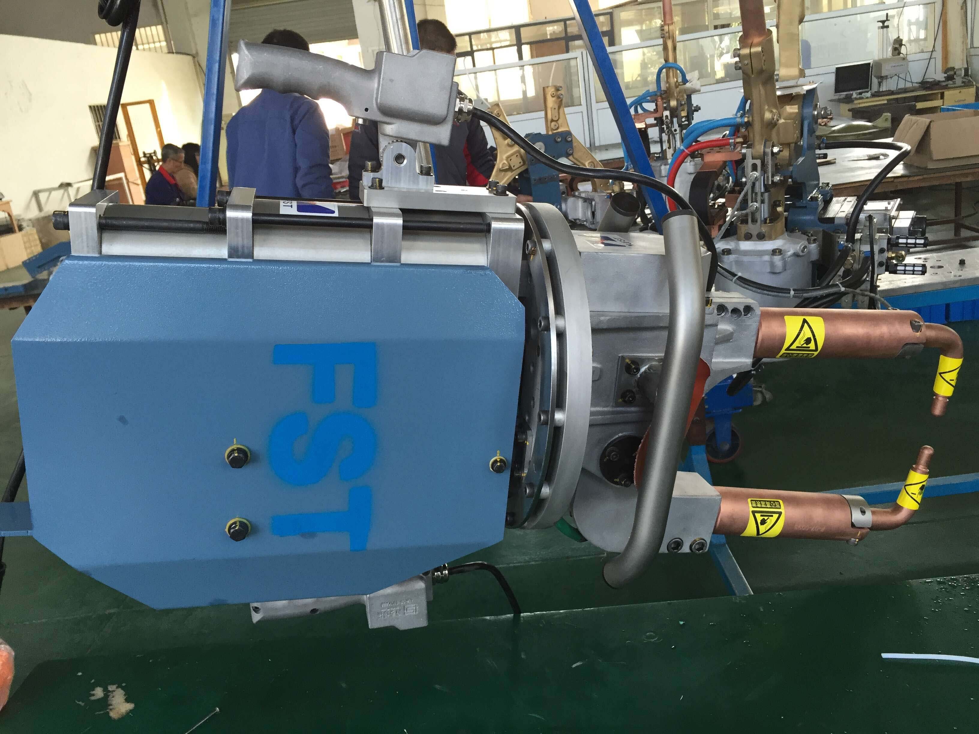 ���(d��ng)���l�C(j��)���˺���