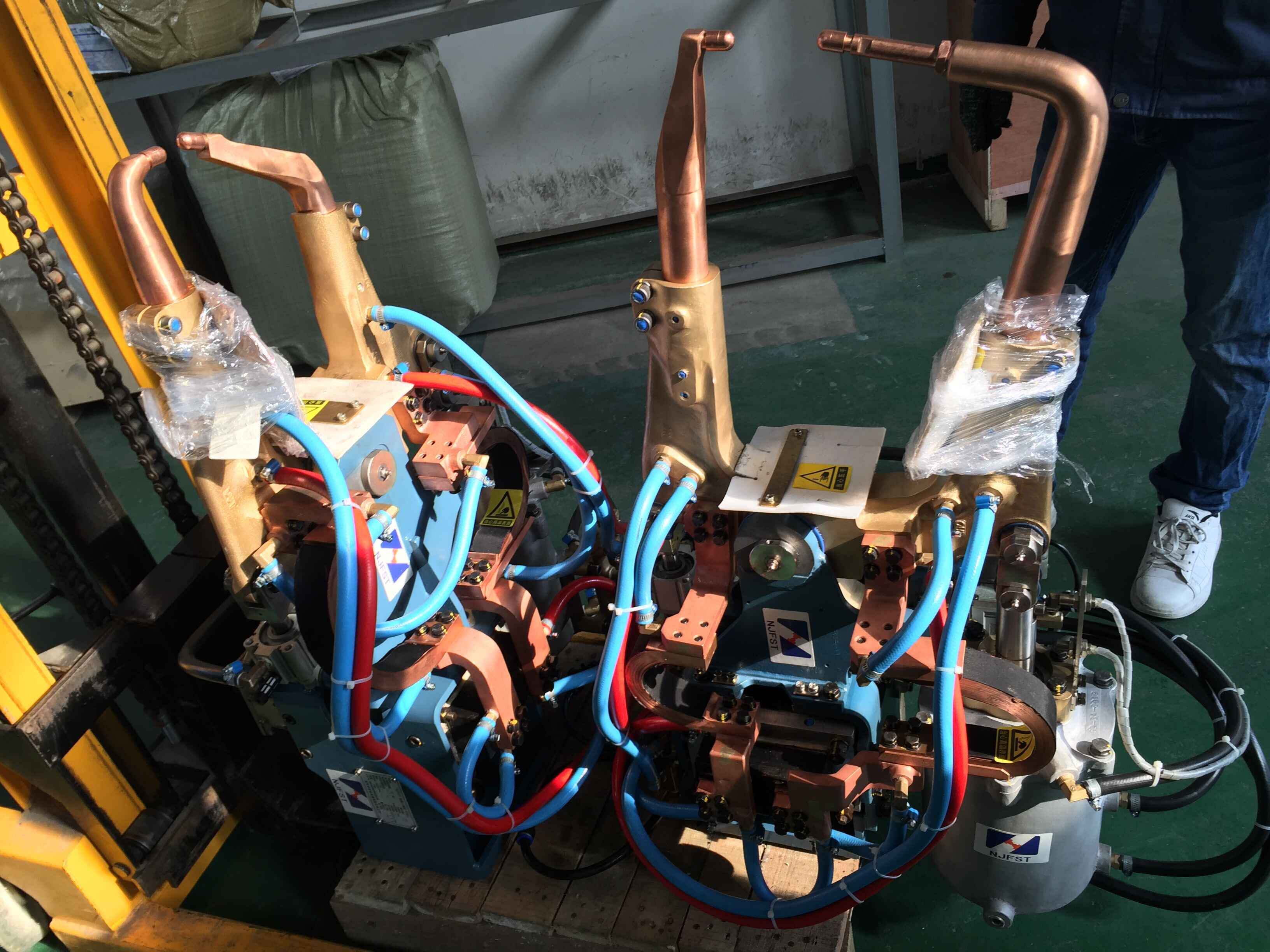 ���(d��ng)���l�C(j��)���˺���